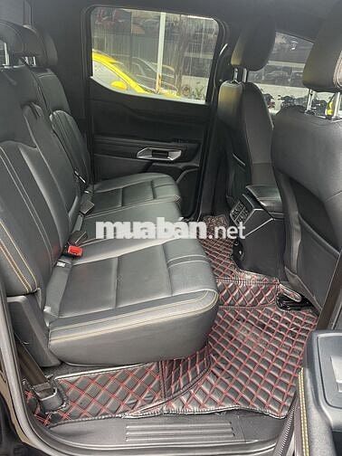 Ford Ranger Wildtrak 2023 lướt 27.000 km