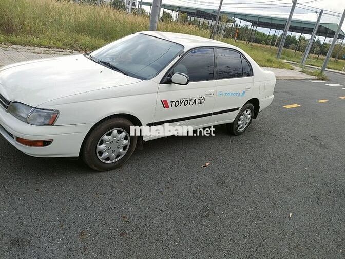 Toyota Corona Trắng Số sàn