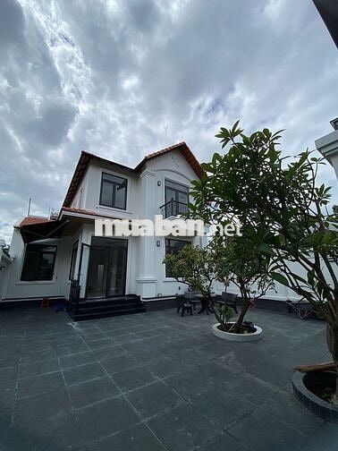 NHÀ BIỆT THỰ CÁCH QUỐC LỘ 13 200m (Hiệp Bình Chánh cũ)