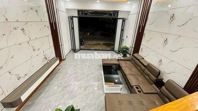 ĐÁY CỦA ĐÁY Nhà 1 Trệt 1 Lầu 3PN, 3WC - Sổ Hồng Riêng, Giảm Còn 2ty6