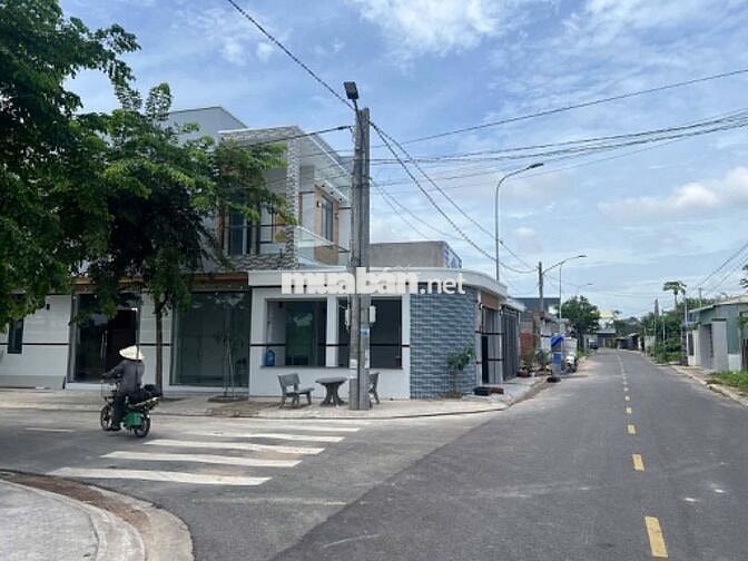 BÁN GẤP LÔ GÓC 2 MẶT TIỀN GIÁ 1TỶ250 NGAY VÒNG XOAY CỐNG BÀ SÁU