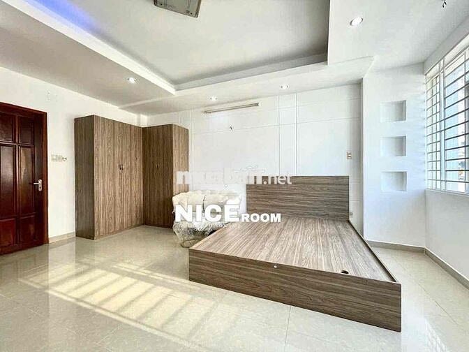 Căn hộ ban công 40m2 giặt riêng ngay Bùi Hữu Nghĩa gần chợ Bà Chiểu,Q1