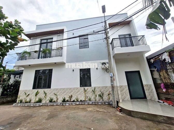 Nhà trệt lầu hẻm thông hẻm 12 , 7 , 6 
