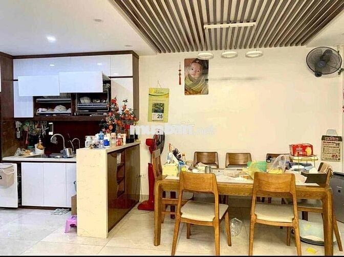 Bán nhà mặt phố Phạm Hồng Thái