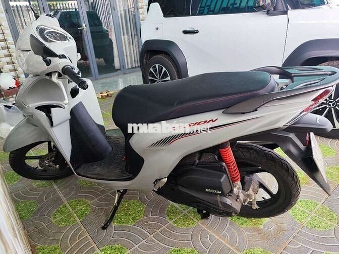 Honda Vision 2024 xám 5.000 km