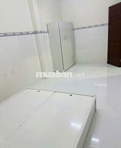 Trọ rẻ sinh viên - Ngay cầu Chữ Y Quận 5 - WC riêng - Free xe