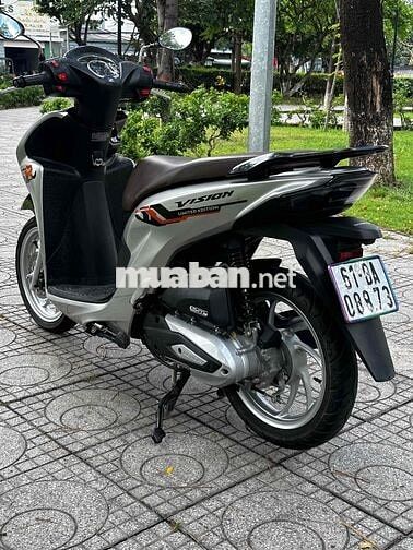 Honda Vision Limited Edition Bạc bs 61 kí giấy.