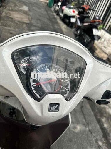 Honda Vision 2018 Trắng 9c bao ký