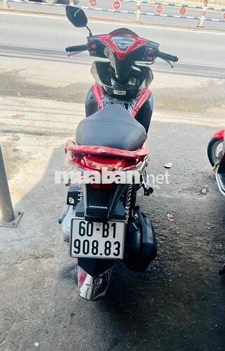 Air Blade đầu bò đk:2013