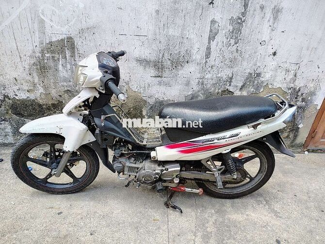 Yamaha Sirius màu Trắng