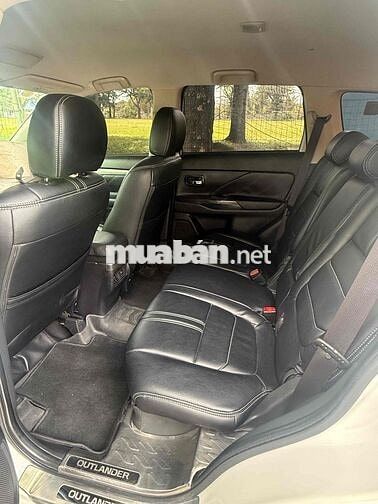 Mitsubishi Outlander 2019 tự động 2.0