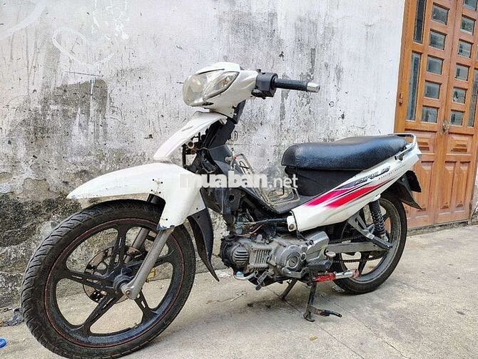 Yamaha Sirius màu Trắng