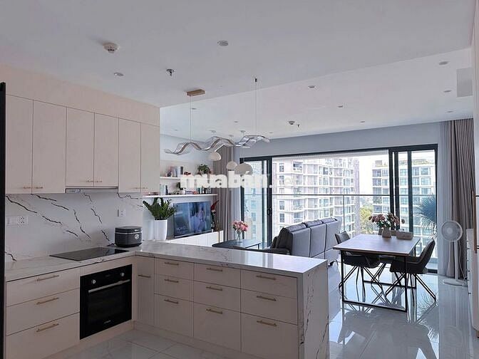 Bán 3PN2WC 118m2 Diamond Alnata Plus nhà xịn, view hồ bơi, giá 10,8 tỷ