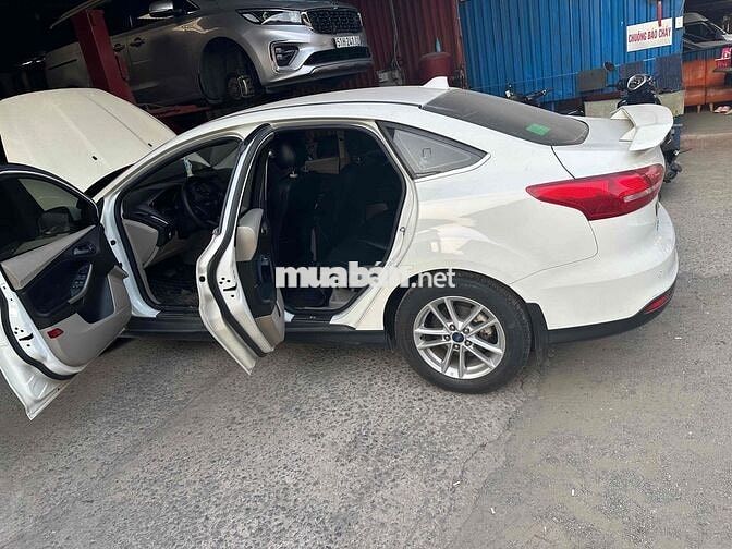 Ford Focus 2018 Trắng