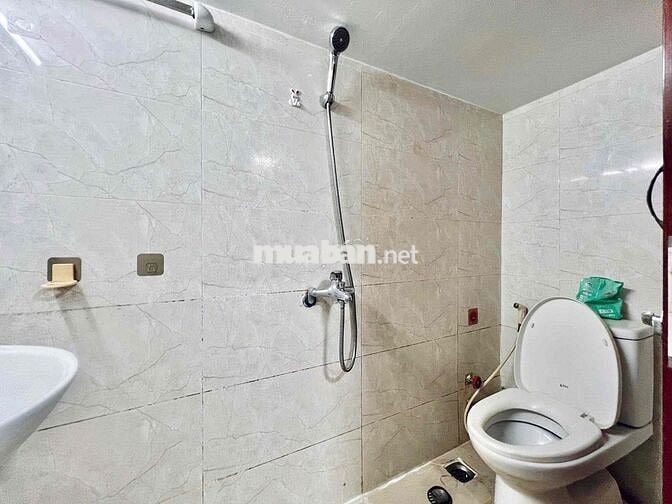 CHO THUÊ PHÒNG CÓ GÁC GIÁ RẺ NHÀ THANG MÁY GẦN ĐẠI HỌC VĂN HIẾN