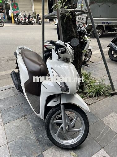 Honda Vision màu Trắng
