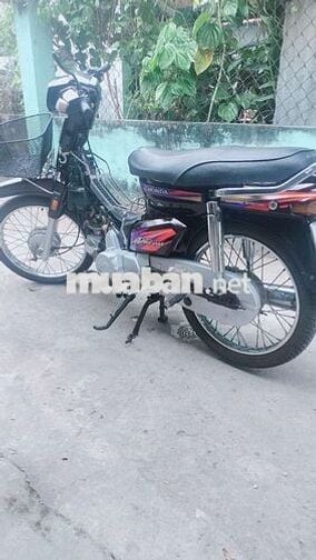 Honda Dream màu Nâu 