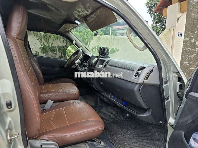 Toyota Hiace 2007 3 chỗ Bạc