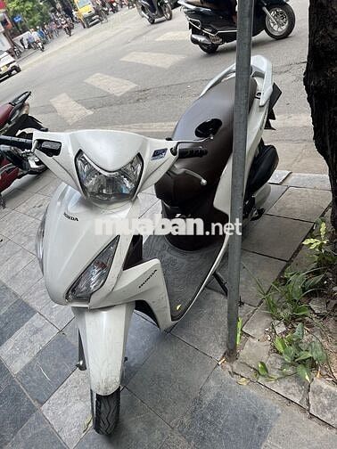 Honda Vision màu Trắng