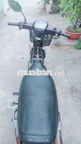 Honda Dream màu Nâu 