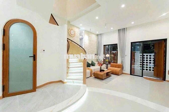 🌟 CHO THUÊ NHÀ PHỐ SANG TRỌNG CÓ HỒ BƠI RIÊNG