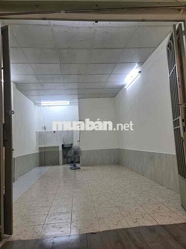 cho thuê nhà nguyên căn. trệt lửng 4x9m . XVNT Phường 17, bình Thạnh