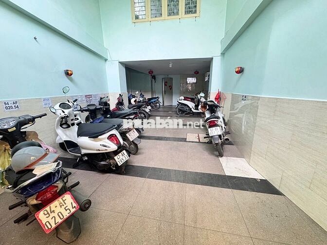 BÁN NHÀ MẶT TIỀN P4 LÀM CHDV 14pn 15wc CÓ THANG MÁY FULL PHÒNG