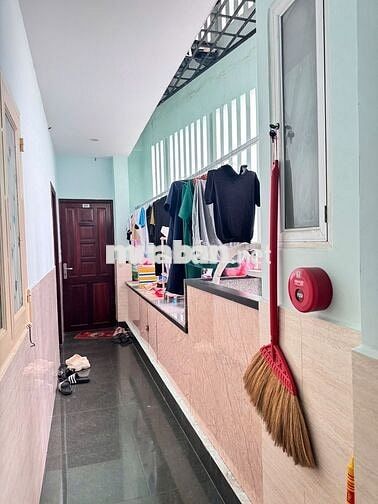 BÁN NHÀ MẶT TIỀN P4 LÀM CHDV 14pn 15wc CÓ THANG MÁY FULL PHÒNG