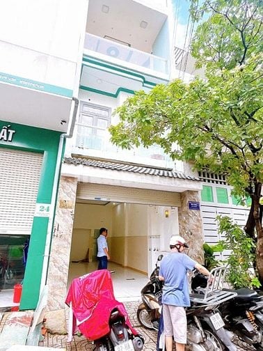 MTKD gần chợ và đường Tân Hương. DT: 4X22.5m. 4 tầng. Giá 11.5tTL