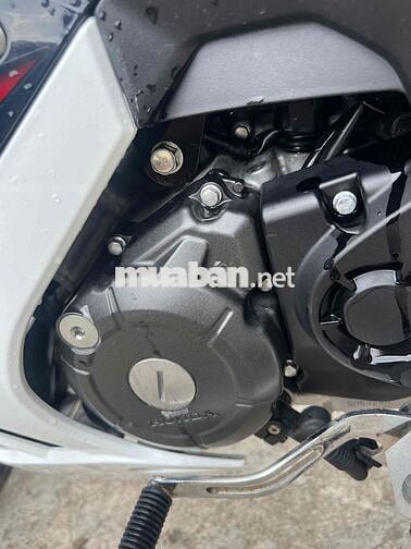Honda Winner V4 2024 Trắng đen bán trả góp