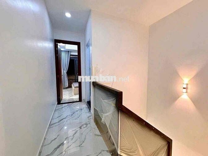 CHO THUÊ NHÀ NGUYÊN CĂN 2PN 2WC NỘI THẤT CAO CẤP GẦN KCX TÂN THUẬN Q7