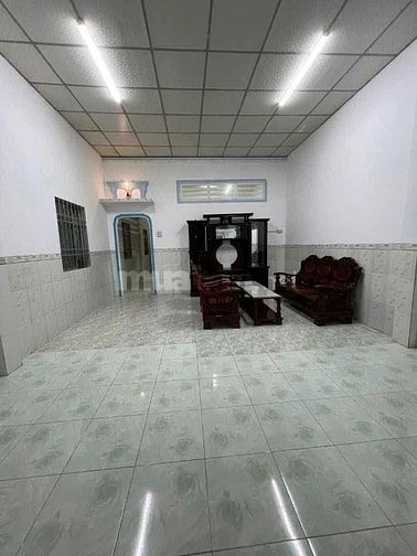 Bán gấp căn nhà cấp 4 hẻm bê tông 1 sẹc Phạm Thị Giây, Hóc Môn, 850tr