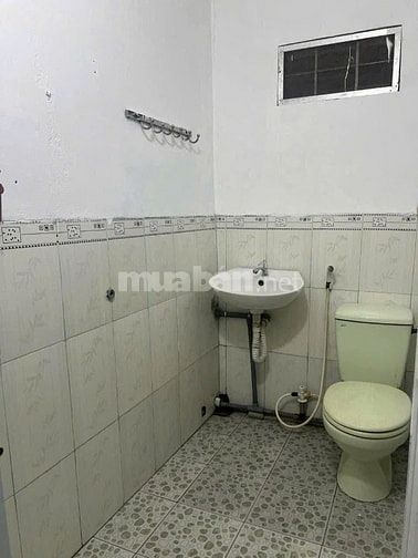 Bán gấp căn nhà cấp 4 hẻm bê tông 1 sẹc Phạm Thị Giây, Hóc Môn, 850tr