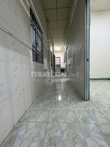 Bán gấp căn nhà cấp 4 hẻm bê tông 1 sẹc Phạm Thị Giây, Hóc Môn, 850tr