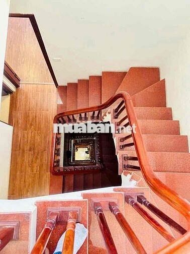 Bán nhà ngõ trung tâm Tây Hồ, mt hơn 4m diện tích 57m2 chỉ nhỉnh 14tỷ