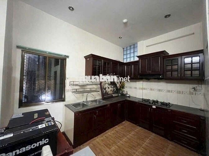 CHO THUÊ NHÀ HXT, 1 XET, TRẦN HƯNG ĐẠO Q.1