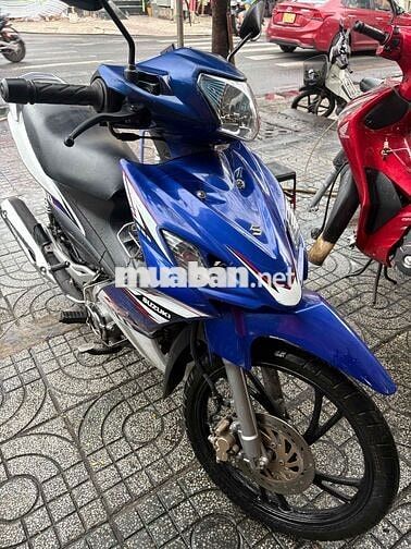 Suzuki Axelo Xanh trắng