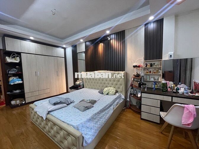 Chỉ hơn 7 tỷ Bán nhà Trần Quốc Vượng, Cầu Giấy, 5 Tầng hiện đại 