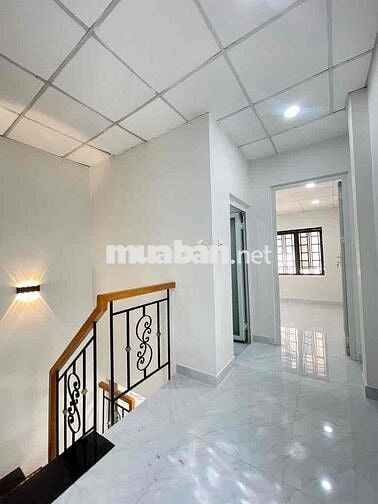 Nhà bán ngay Trung tâm Q8, shr , tiện ich xung quanh đầy đủ