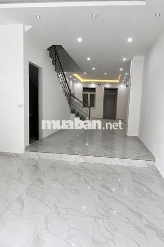 CHO THUÊ NHÀ MẶT TIỀN  NGAY NGÃ SÁU NGUYỄN TRI PHƯƠNG– NGÔ GIA TỰ Q10