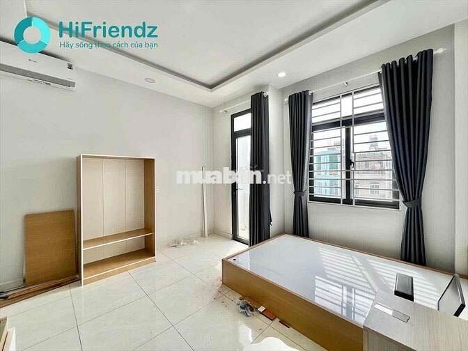 STU BAN CÔNG CỬA SỔ TRỜI GẦN VLU- IUH