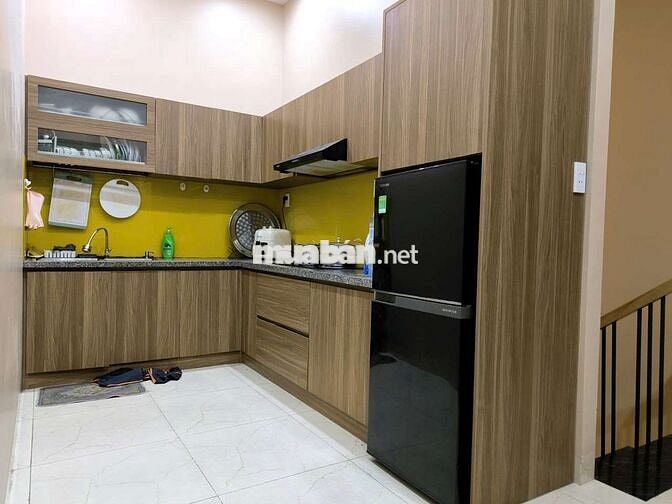 Cho thuê nhà mặt tiền đường Nguyễn công hoan