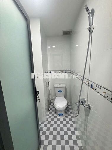 Nhà Nguyên Căn Mới Đường Lê Quốc Hưng - 2PN 3WC - 3.5x7m