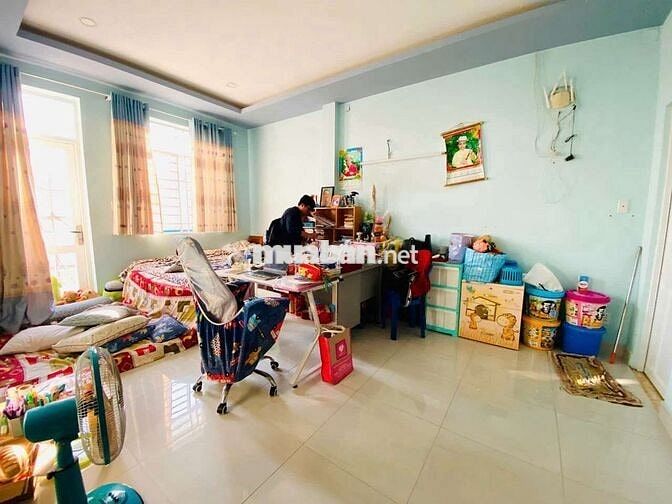 Cần bán nhà KDC Sài Gòn Chợ Lớn, 1 trêt 4 lầu, SHR, giá 12 tỷ (TL)