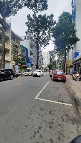 Cho thuê nhà mặt tiền số 237 Trần Bình Trọng, Phường 4, Quận 5, Hồ Chí