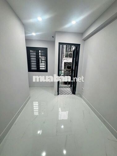 Nhà Nguyên Căn Mới Đường Lê Quốc Hưng - 2PN 3WC - 3.5x7m