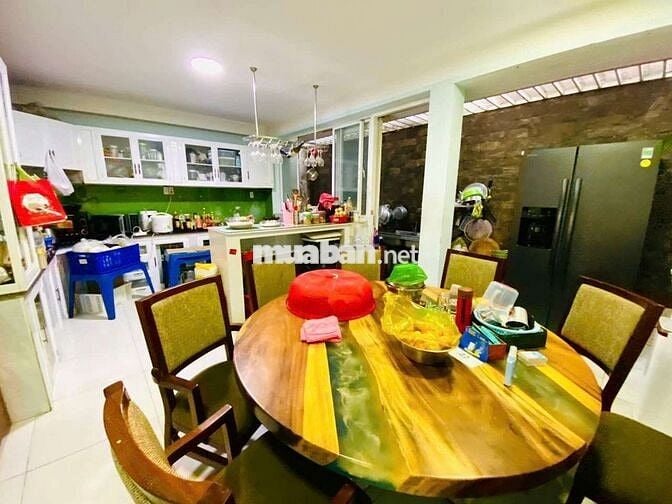 Cần bán nhà KDC Sài Gòn Chợ Lớn, 1 trêt 4 lầu, SHR, giá 12 tỷ (TL)