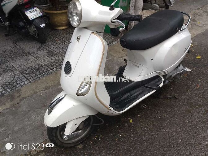 Piaggio Vespa Trắng Đã sử dụng