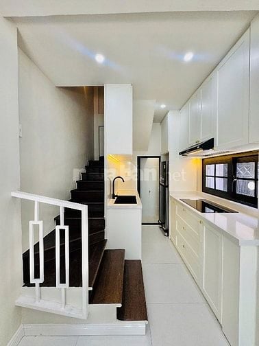 BÁN GẤP GIẢM MẠNH CÒN 4.95TỶ - NHÀ 4 TẦNG NGAY PHẠM VĂN ĐỒNG, BÌNH