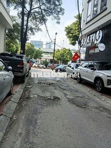 Nhà ngõ 22 phố Mạc Thái Tông - Yên Hòa. Dt 55m2 x 6 tầng có Thang Máy
